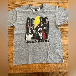 AC/DC Youth T Shirt

New w/ Tags

Youth M (10-12)